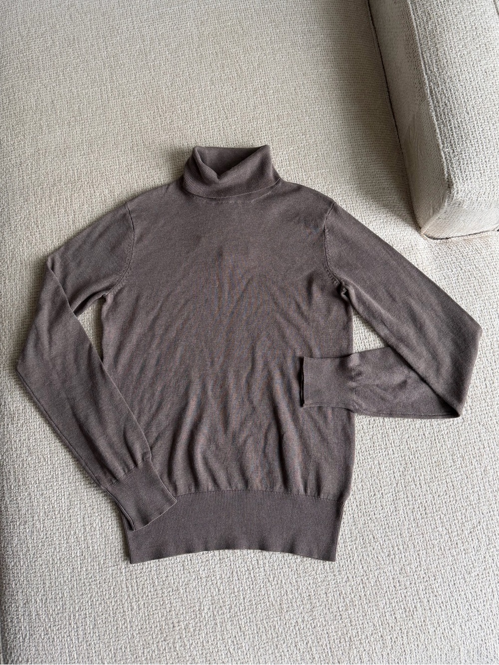 H&M Women’s Brown Turtleneck Sweater